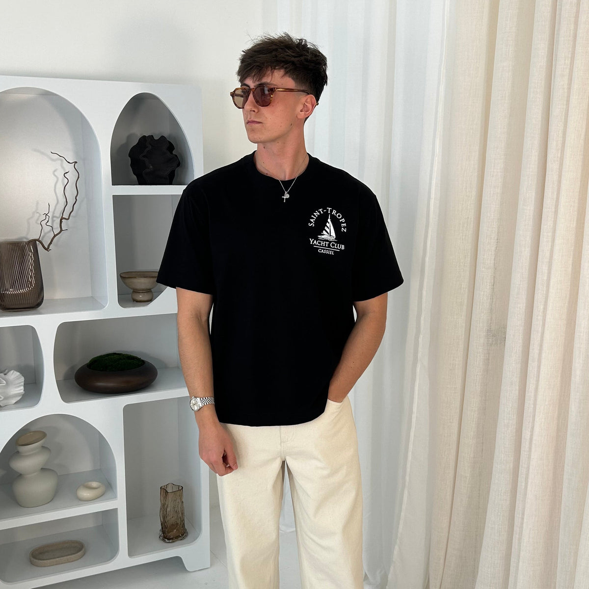 Cassiel Clo Saint Tropez Yacht Box Black Tee