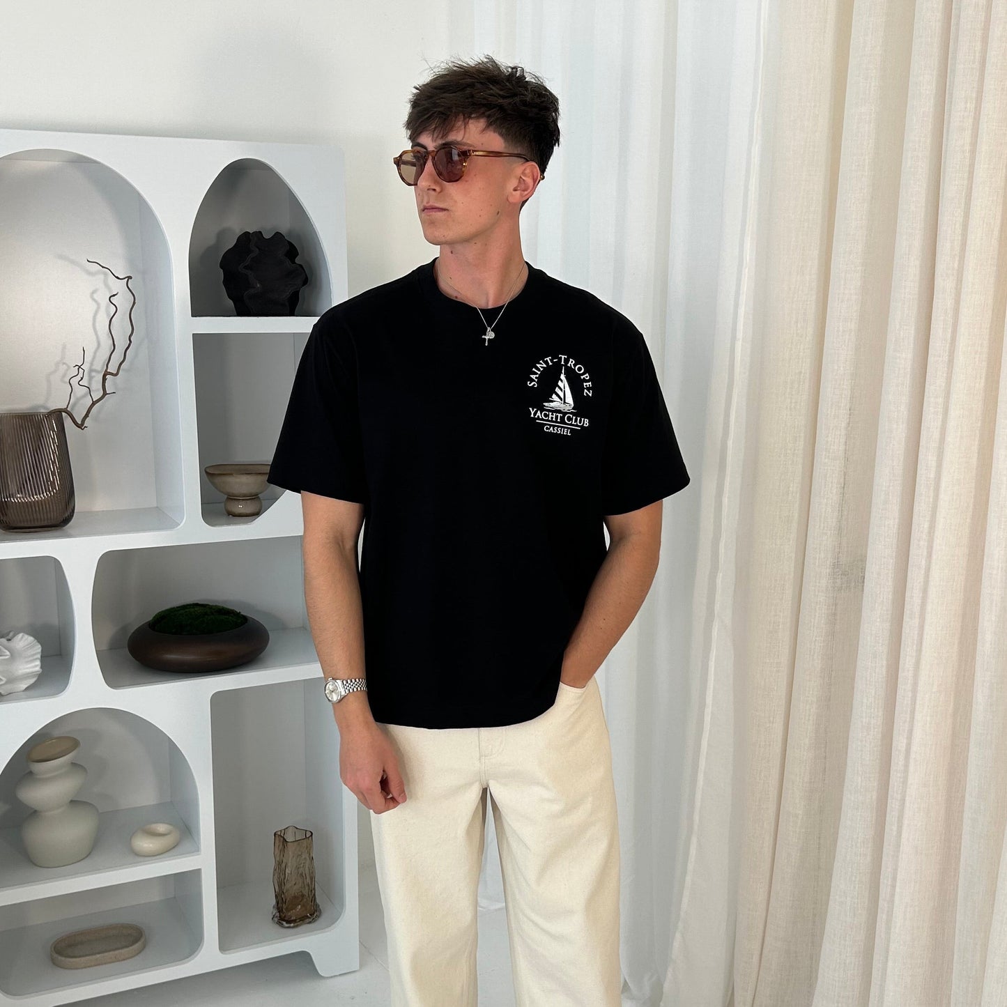 Cassiel Clo Saint Tropez Yacht Box Black Tee