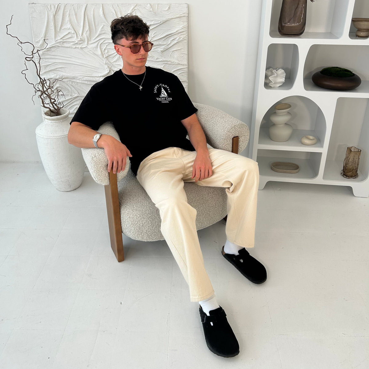 Cassiel Clo Saint Tropez Yacht Box Black Tee