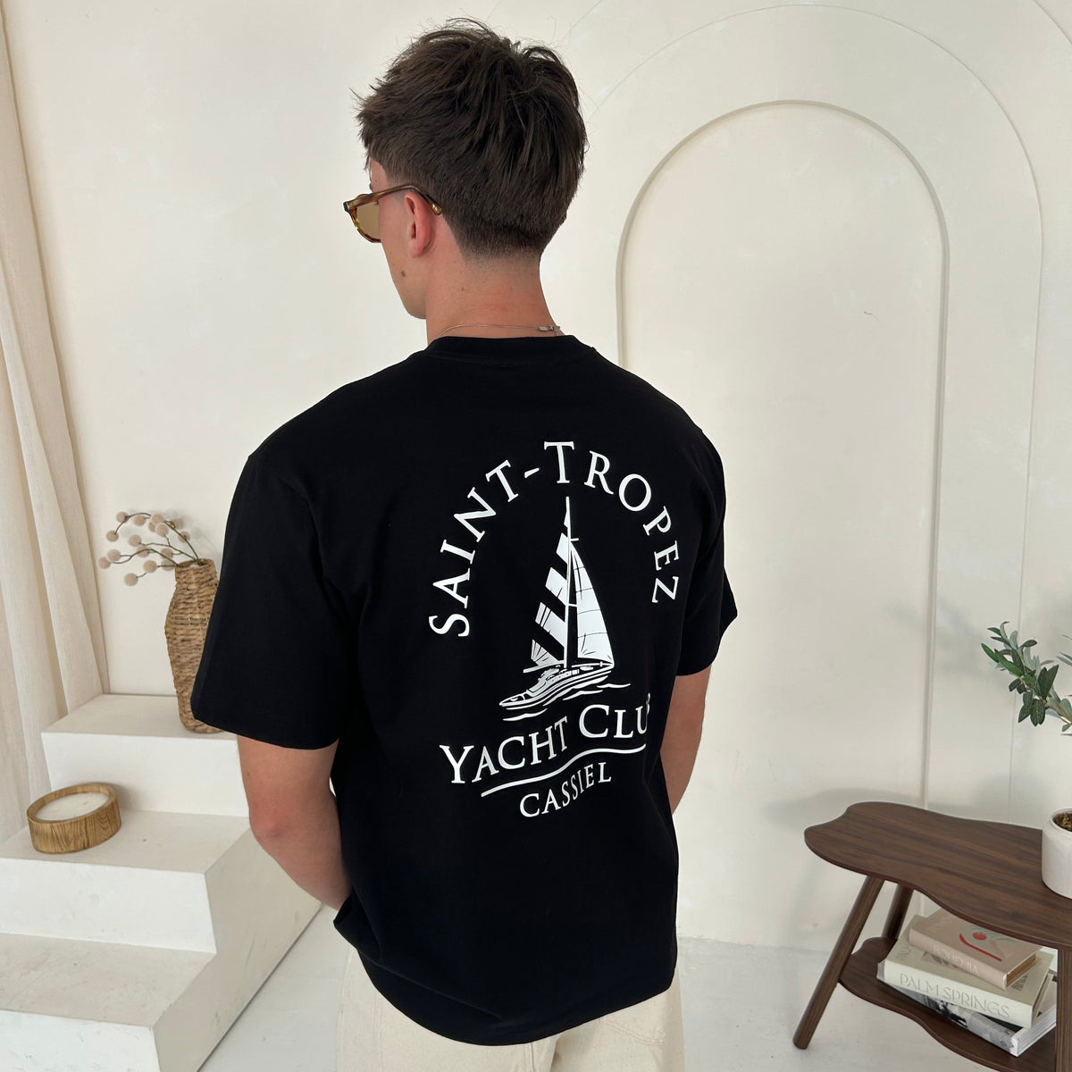 Cassiel Clo Saint Tropez Yacht Box Black Tee
