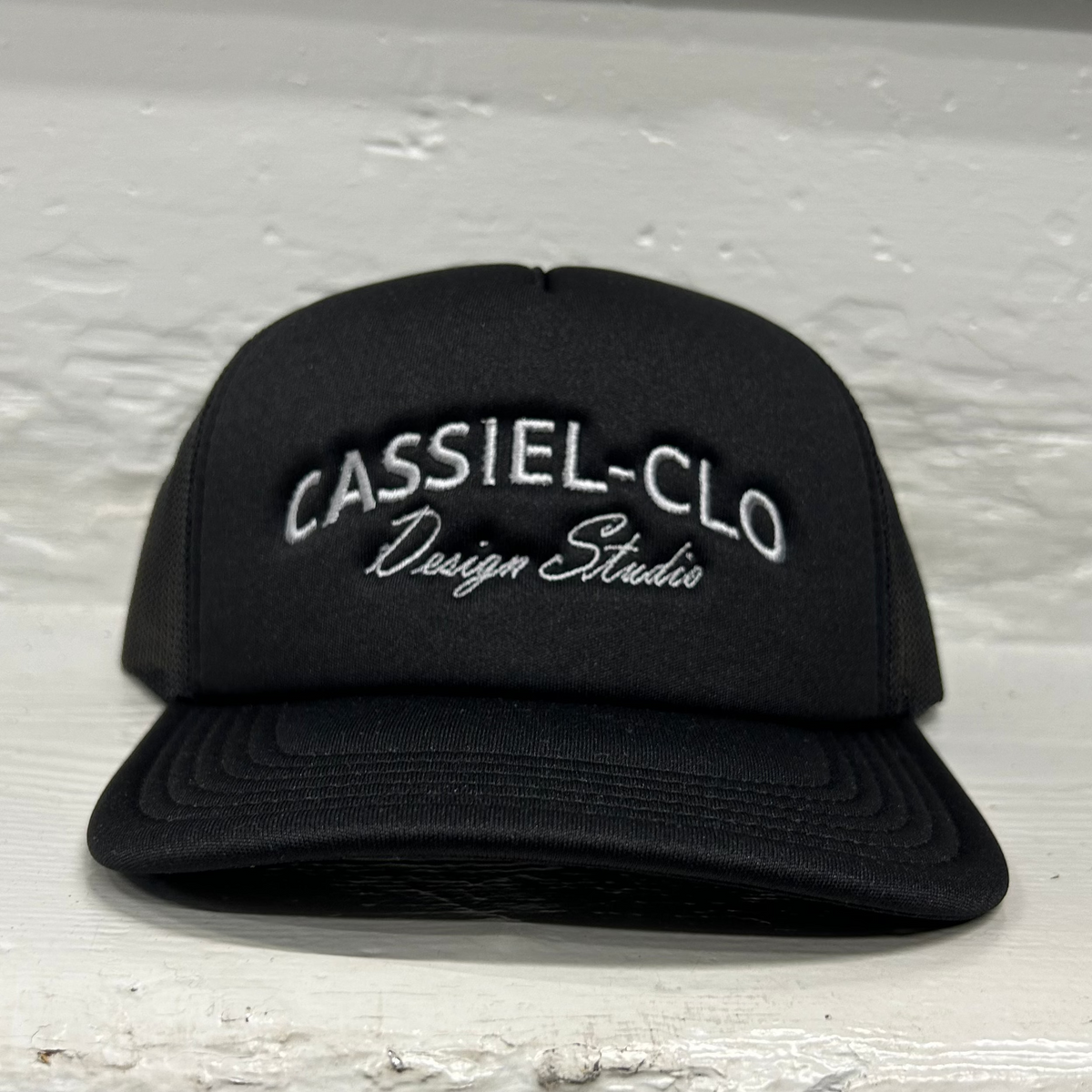 Cassiel Clo Arch Logo Black Foam Trucker Cap