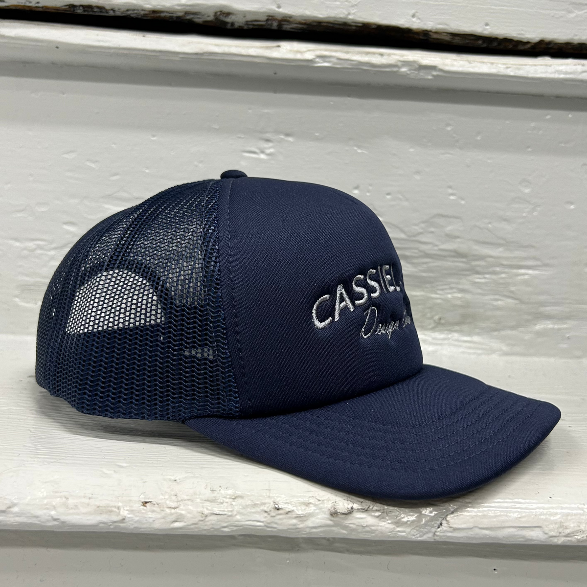 Cassiel Clo Arch Logo Navy Foam Trucker Cap