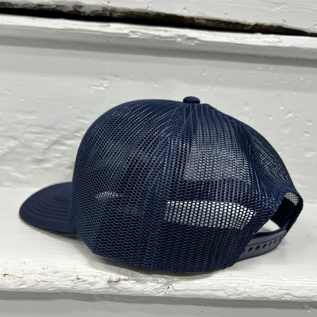 Cassiel Clo Arch Logo Navy Foam Trucker Cap