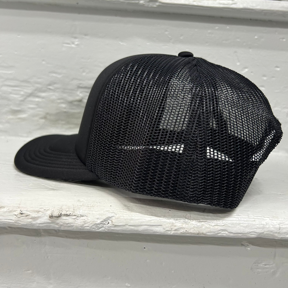 Cassiel Clo Cross Logo Black Foam Trucker Cap