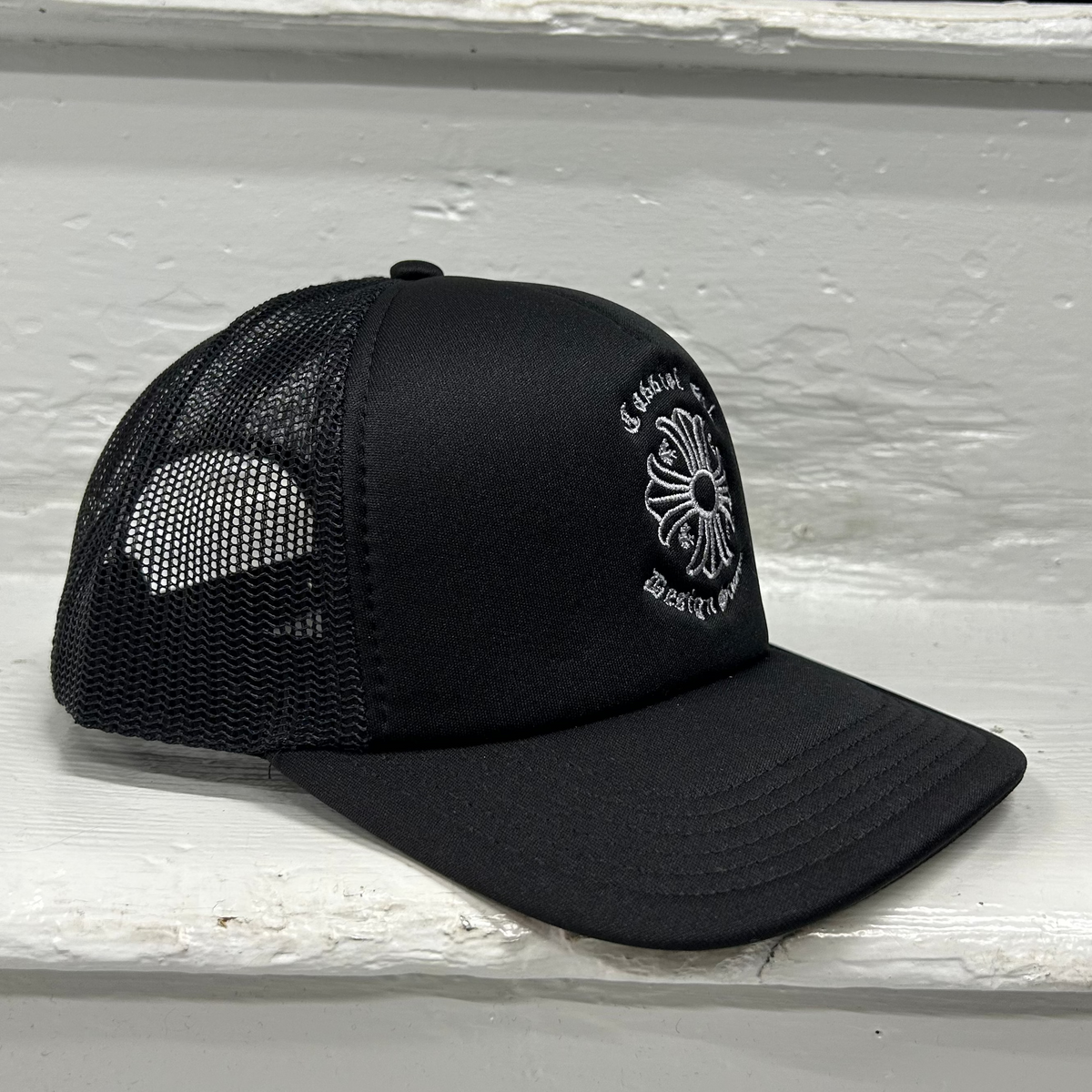Cassiel Clo Cross Logo Black Foam Trucker Cap