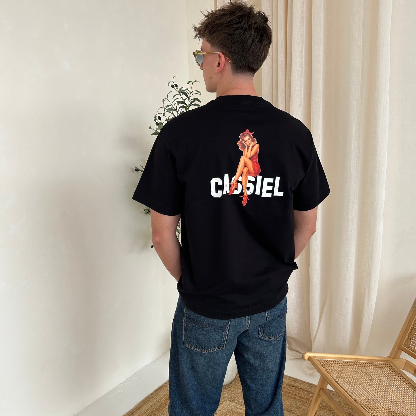 Cassiel Clo Pinup Box Black Tee