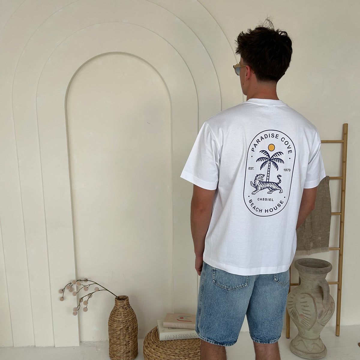 Cassiel Clo Paradise Cove Box White Tee