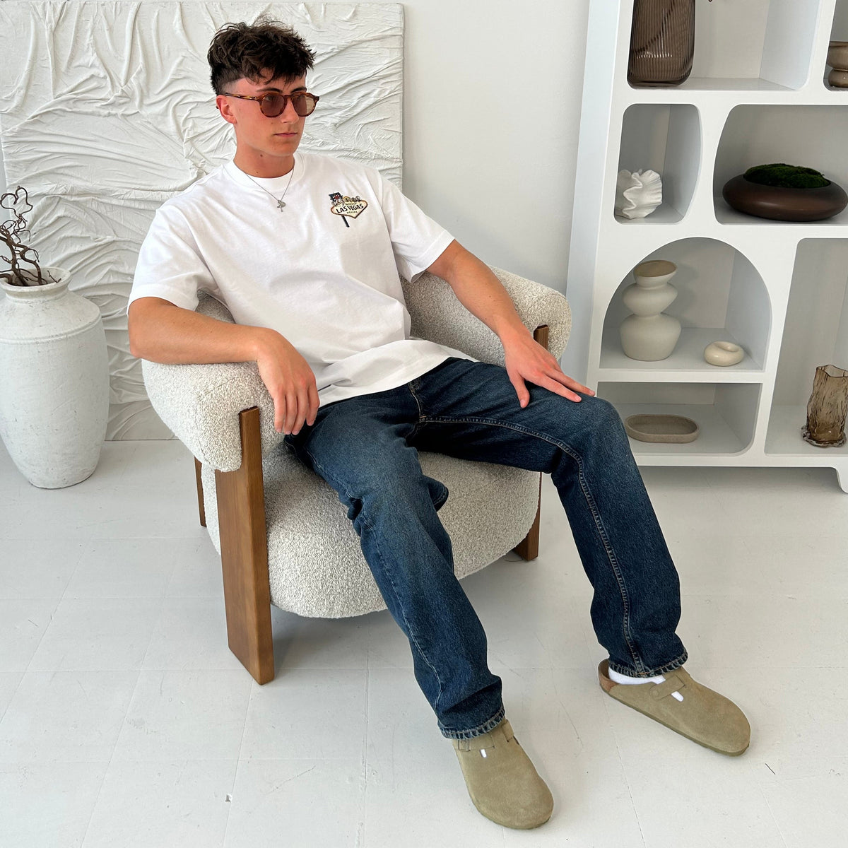 Cassiel Clo Las Vegas Box White Tee