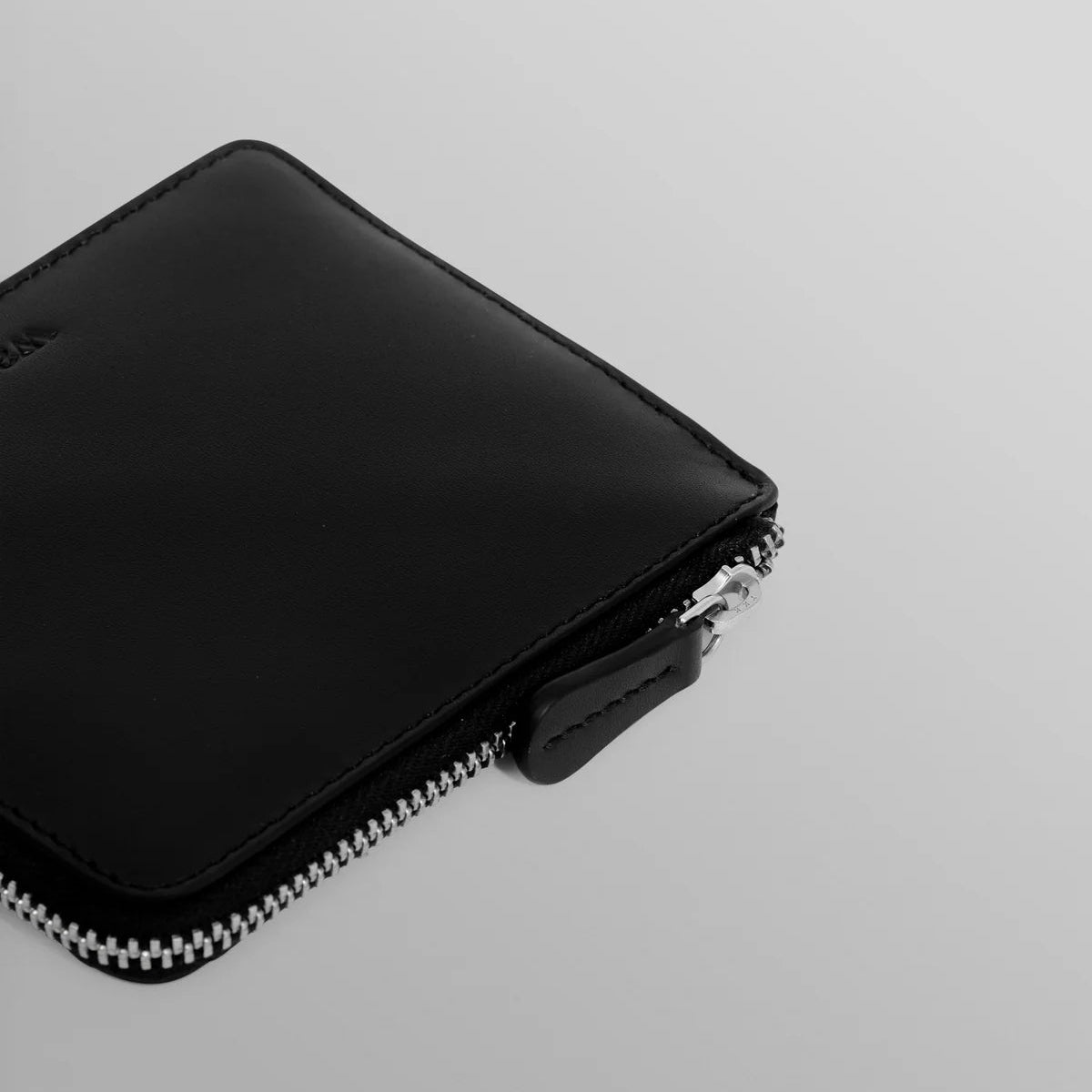 Wax London Hartford Zip Round Black Wallet